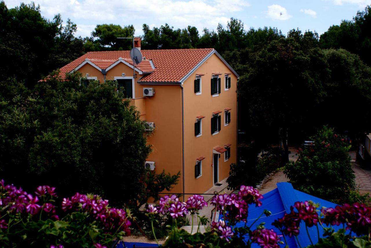 Pensione Ana Mali Lošinj Esterno foto